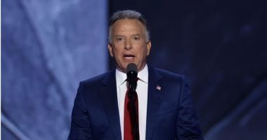 ويتكوف من حاملة الطائرات لينكولن: السلام يتحقق بالقوة ومستعدون لردع خصومنا