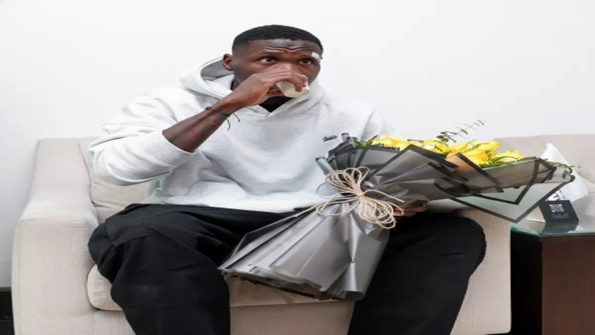 عاجل: نجم دفاع الكاميرون يصل جدة لتدعيم الاتحاد... هل ينقذ العميد من الأزمة الدفاعية؟