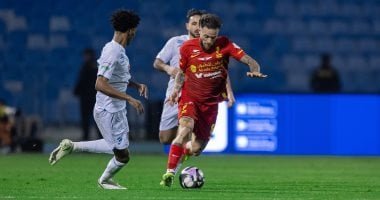 التعادل يحسم موقعة القادسية ضد الفتح في الدوري السعودي