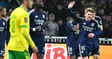 مصطفى محمد يشارك في خسارة نانت أمام ليون بالدوري الفرنسي