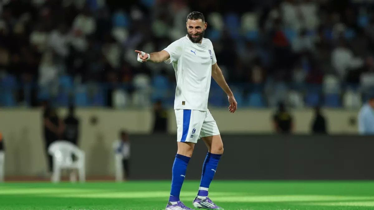 مفاجأة مدوية: بنزيما ينتقم لنفسه في أول ظهور… والهلال يكتسح بسداسية تعلن بداية عصر جديد!