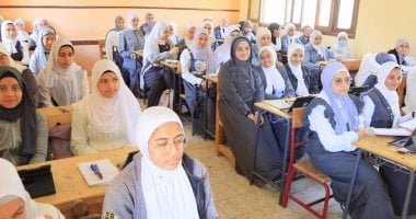 انتظام الدراسة بجميع المدارس فى بداية الفصل الدراسى الثانى