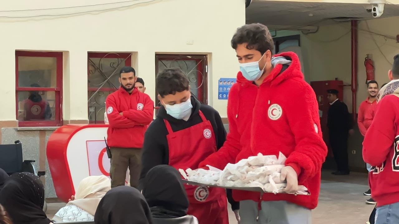 إطلاق قافلة زاد العزة الـ 133 الى غزة بحمولة  7500 طن مساعدات واستقبال الجرحى المصابين (3)