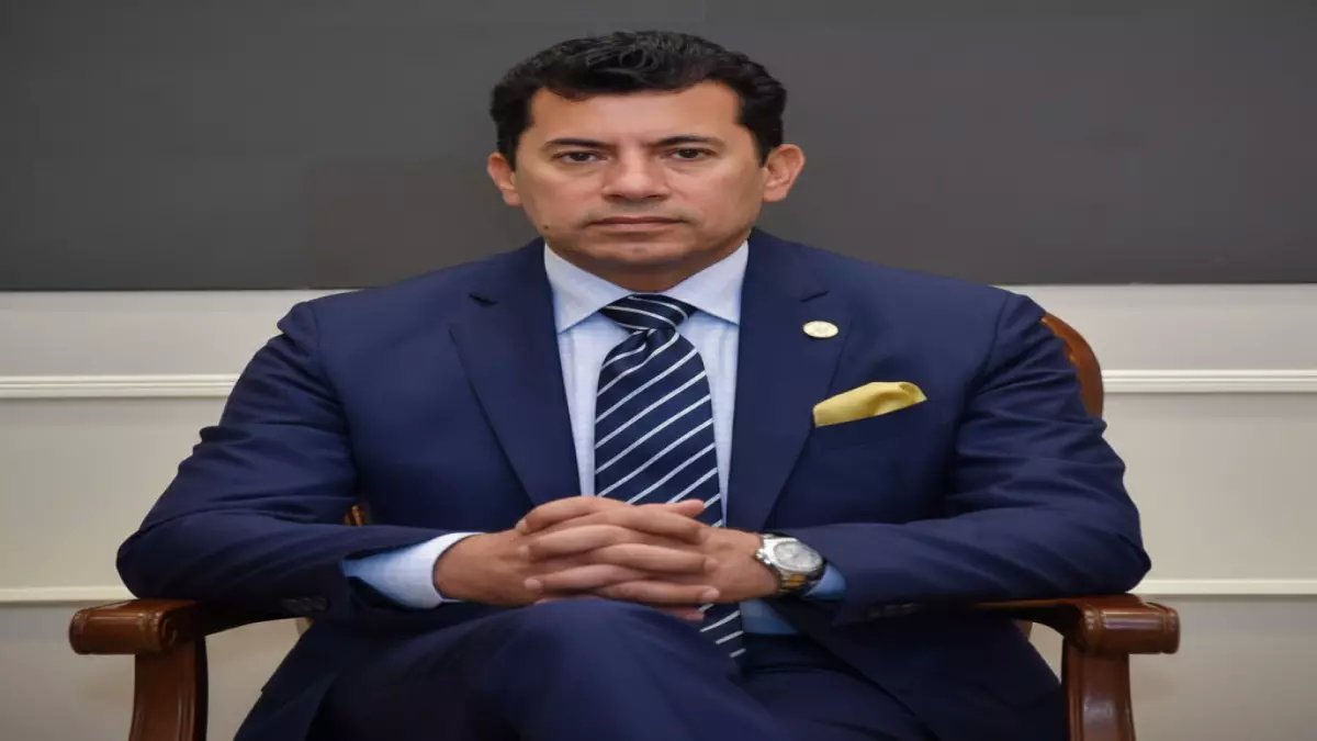 عاجل: مصطفى حسين يحطم الأرقام ويحرز ذهبية المصارعة العالمية... وزير الرياضة: "هذا مجرد البداية!"