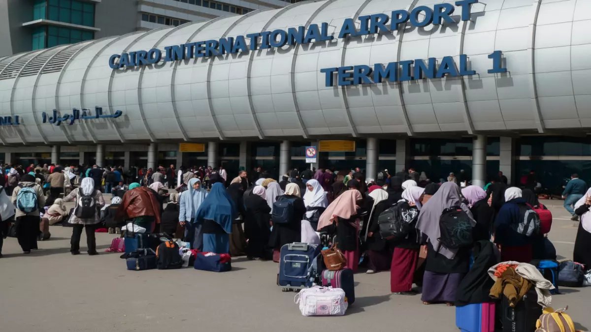 عاجل: مصر تحظر دخول السوريين من 4 دول عربية فوراً.. والسبب صادم!