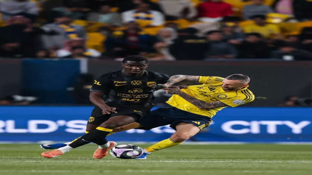 عاجل: ثورة جماعية ضد الحكام في دوري روشن... 5 أندية تفجر غضبها والاتحاد يكشف فضيحة VAR!