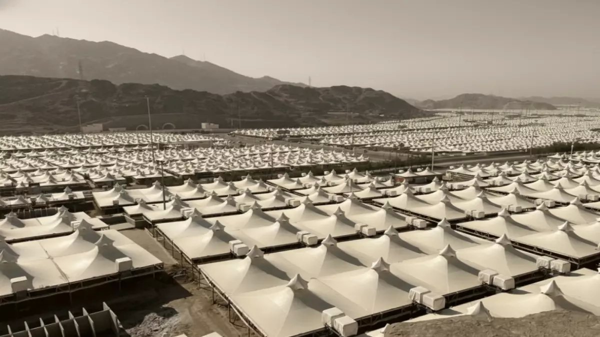 عاجل: السعودية توقف 1800 وكالة عمرة خارجية وتمهلها 10 أيام... ماذا عن حجوزاتك؟