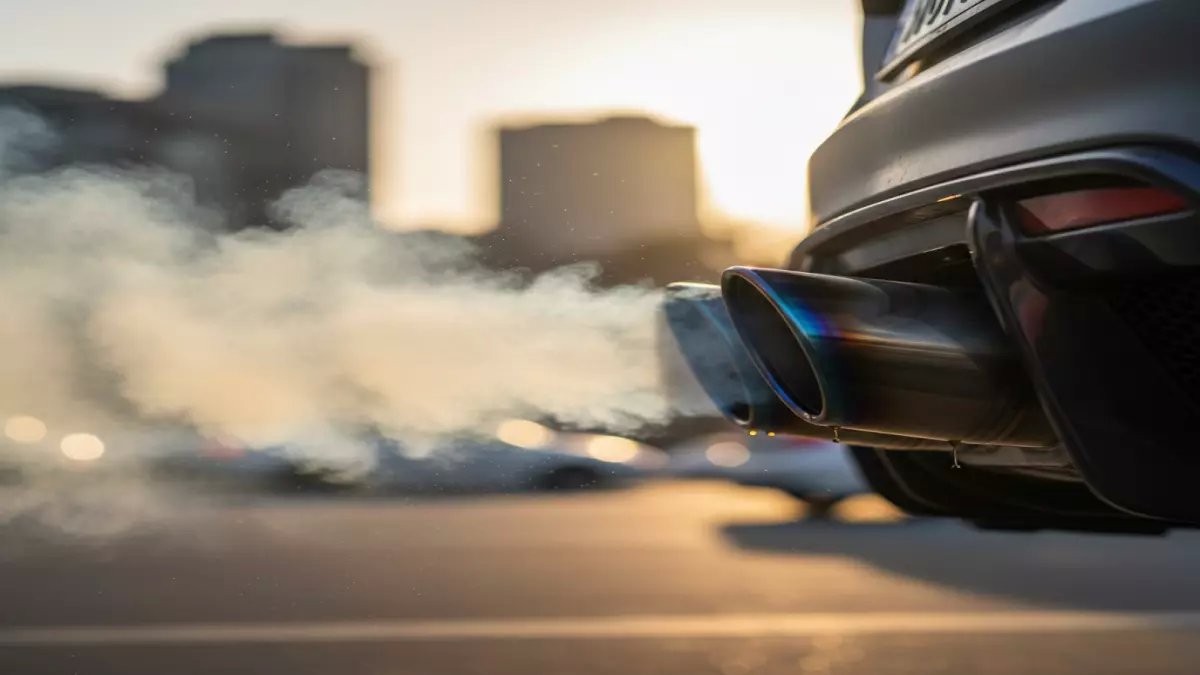 عاجل السعودية.. حظر وقائي للمركبات الملوثة.. المخالف يدفع 900 ريال فوراً!