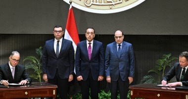 رئيس الوزراء يشهد مراسم توقيع 3 اتفاقيات تعاون وشراكة استراتيجية