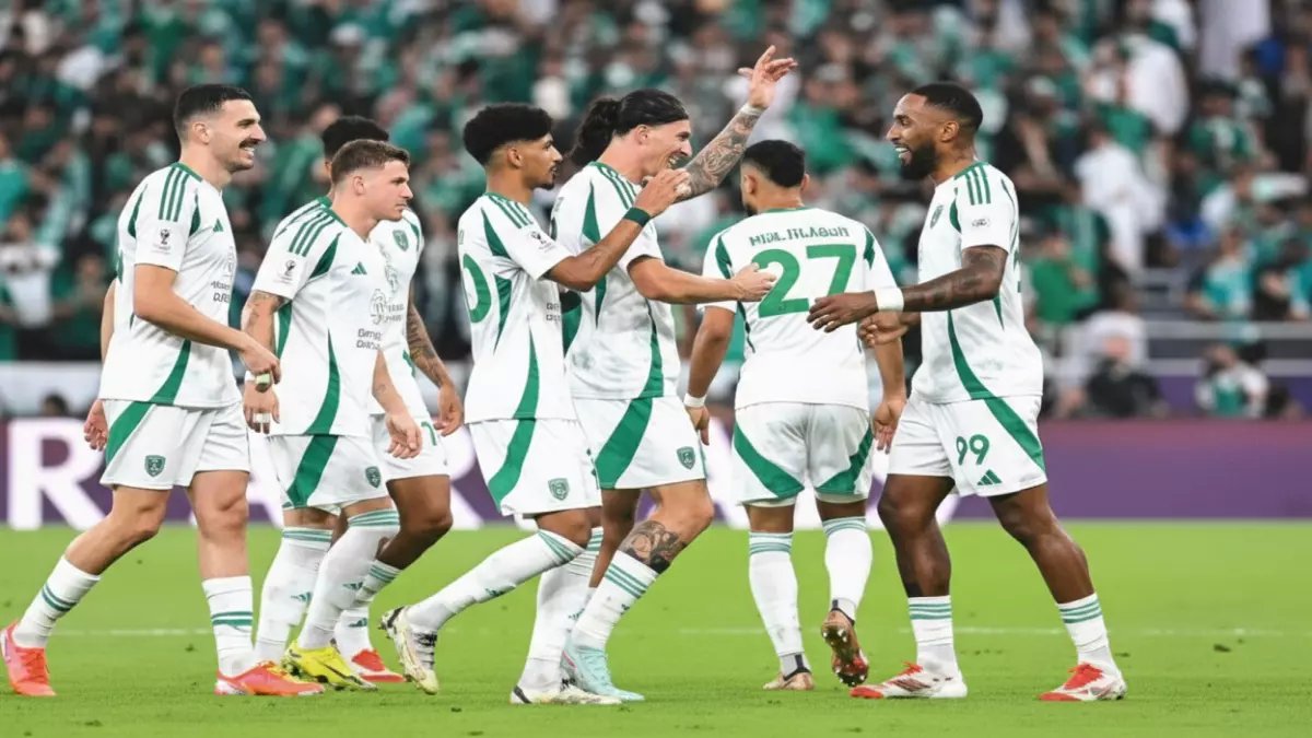 عاجل: الهلال على بعد خطوة من الرقم القياسي التاريخي... والأهلي في مواجهة نارية قد تحدد مصيره!