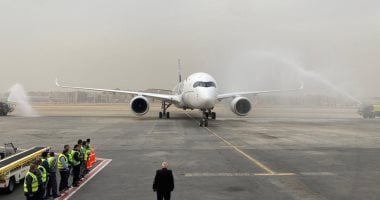 وصول أول طائرة لمصر للطيران من طراز الإيرباص A350-900 إلى مطار القاهرة