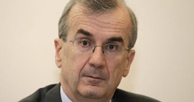 محافظ بنك فرنسا يعلن تنحيه عن المنصب في يونيو المقبل