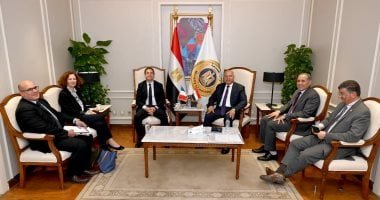 ​كامل الوزير يبحث مع السفير الفرنسي توطين صناعة السكك الحديدية