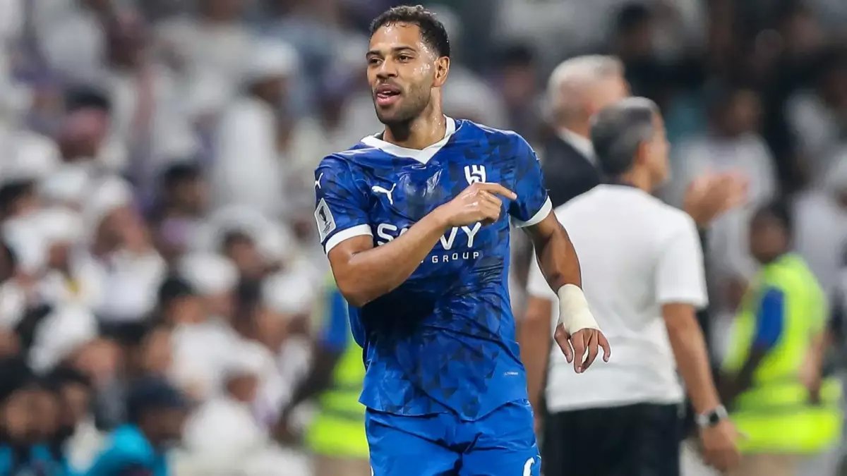 الهلال يشتكي نجم الفريق الأشهر للفيفا بعد تصرف صادم يهز الملاعب.. لن تصدقوما فعله!