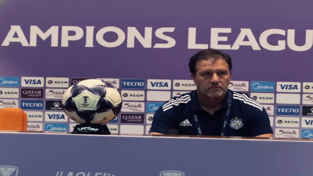 مذبحة تاريخية: الاتحاد يسحق الغرافة 7-0 ومدربه يعتذر للجماهير... صدمة في دوري آسيا!