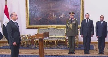 محمد فريد صالح يؤدى اليمين الدستورية وزيرا للاستثمار أمام الرئيس السيسى