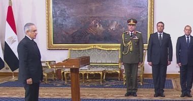 المستشار محمود الشريف يؤدى اليمين الدستورية وزيرا للعدل