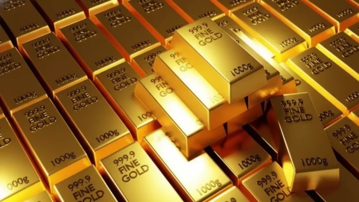 صادم: الذهب يقفز جنونياً في مصر اليوم… بينما الدولار ينهار عالمياً - هل تصل الأونصة إلى 5100 دولار قريباً؟