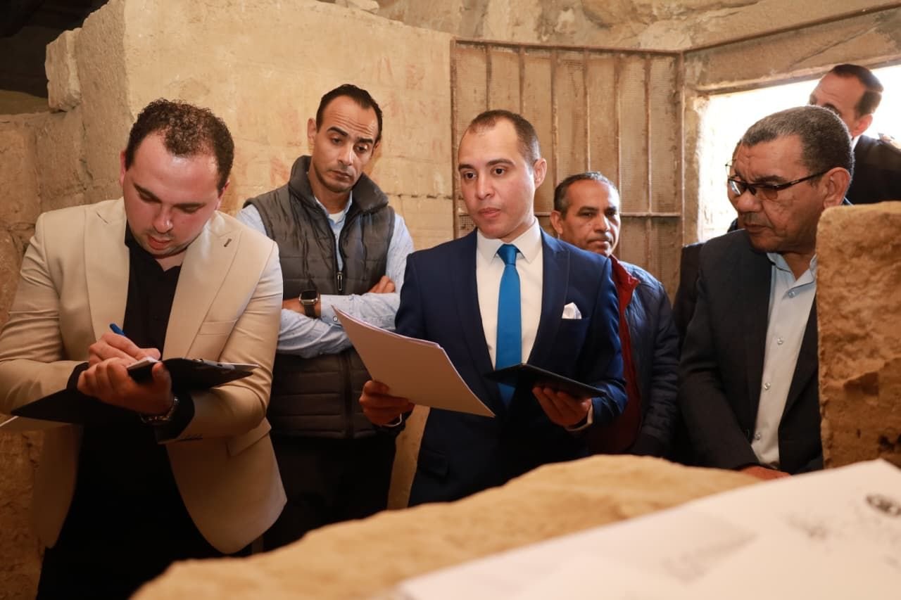 النيابة الإدارية تُعاين مقبرة «خنتي كا» بسقارة وتُصدر قرارات عاجلة (1)