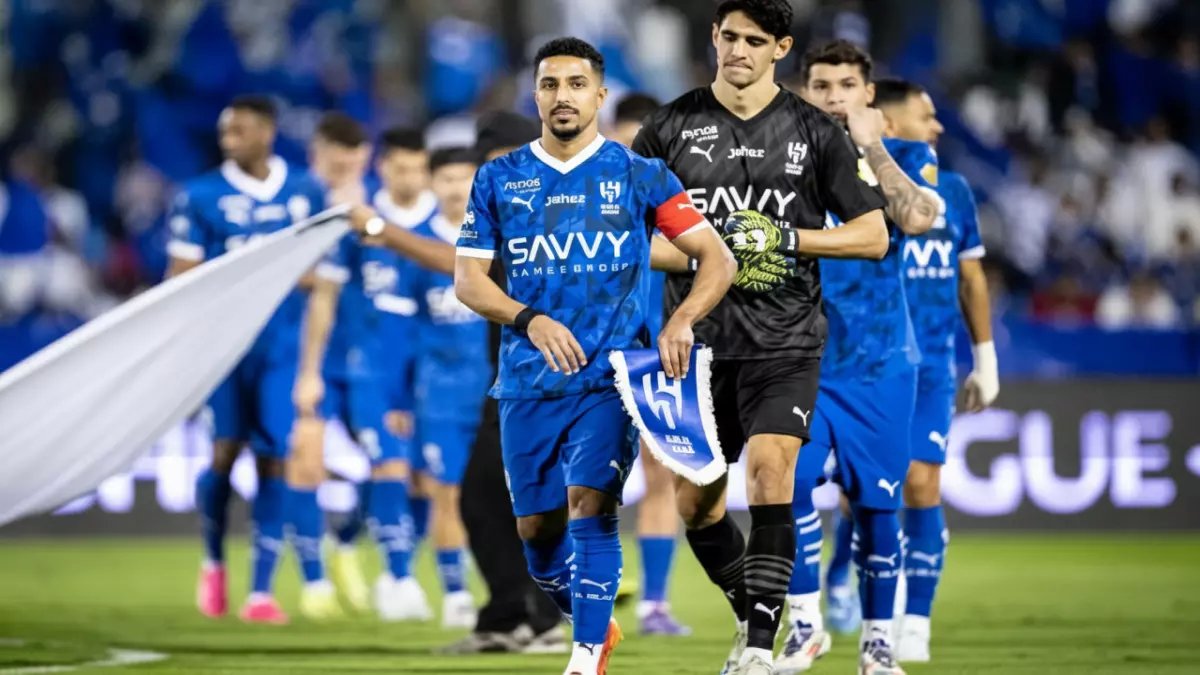 عاجل: مباراة الهلال والاتفاق غداً.. الفوز يصعدهم للصدارة بنقطة واحدة فارقة - شاهد البث المباشر!