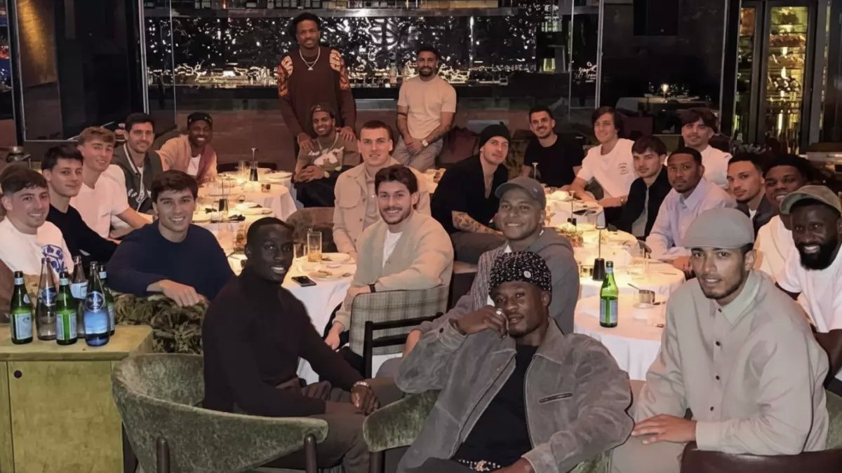 شاهد: نجم ريال مدريد فينيسيوس يفاجئ لونين بتهنئة عيد ميلاده بطريقة مؤثرة!