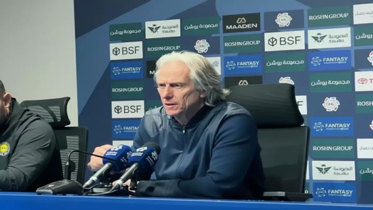 عاجل: جيسوس يفجر مفاجأة صادمة - شرطان نارياً للنصر أو الرحيل للهلال!