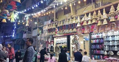 رمضان كريم.. أسعار الفوانيس تبدأ من 3 جنيهات فى سوق بنى سويف (فيديو وصور)