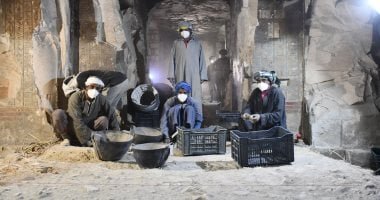 البعثة الفرنسية تستكشف أسرار وتاريخ مقبرة بادى آمون أوبت بجبانة العساسيف.. صور