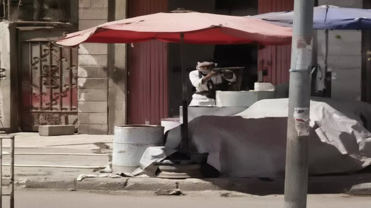 عاجل: مجزرة دموية في شبوة... 5 قتلى و24 جريحاً بقنابل أنصار الزبيدي - تحقيق شامل يكشف الفضيحة!