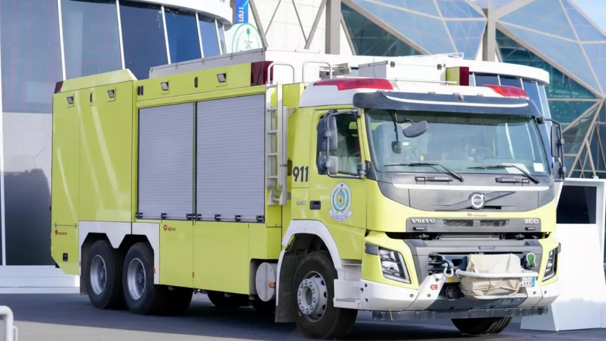 شاهد: الآلة الجبارة التي تنقذ المحاصرين تحت الأنقاض خلال دقائق... تقنيات سرية لأول مرة في الرياض!