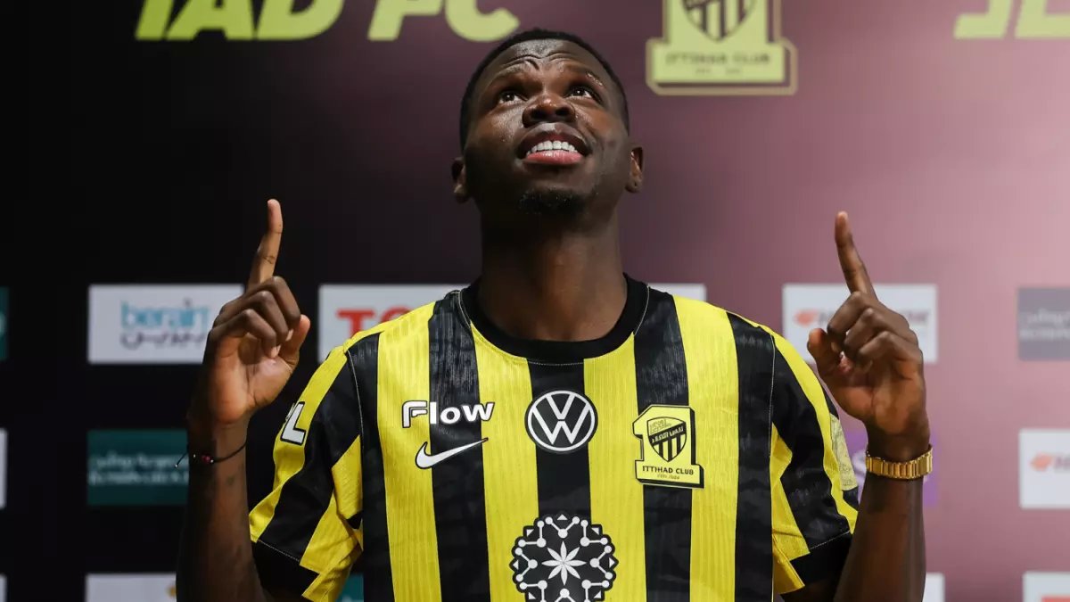 كشف: البند السري الذي يحمي الاتحاد من شكوى كيلر في فيفا - شاهد تفاصيل العقد المتفق عليه!