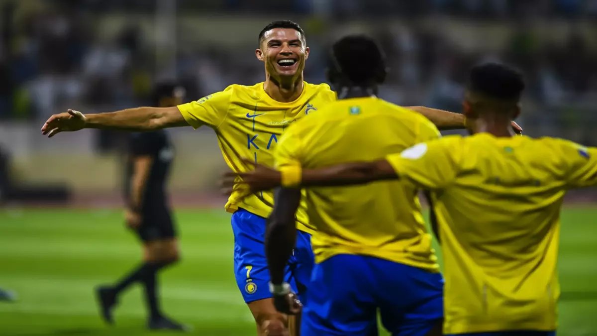 عاجل: جيسوس يرشح موهبة عراقية لاستبدال رونالدو... هدف بركلة جزاء يهز النصر!