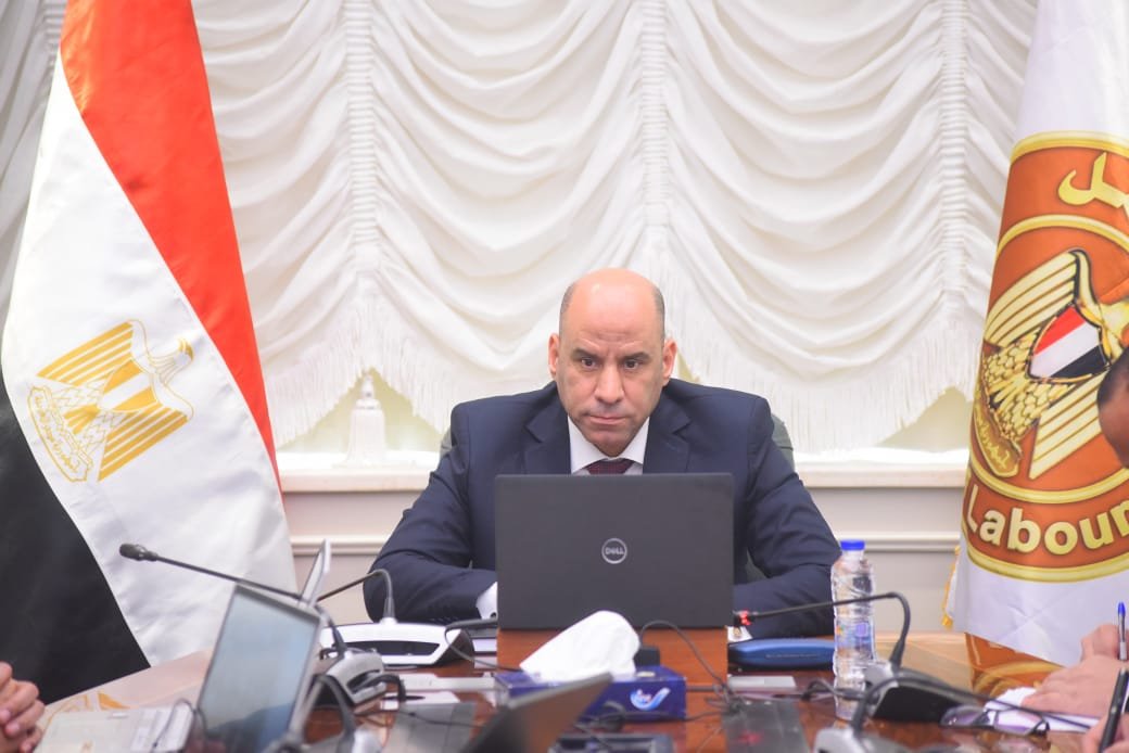 حسن الرداد وزير العمل