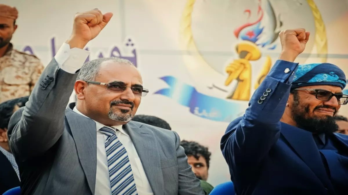 عاجل: محامية يمنية تفتح النار على الزبيدي وبن بريك - تطالب بملاحقتهم دولياً عبر الإنتربول!