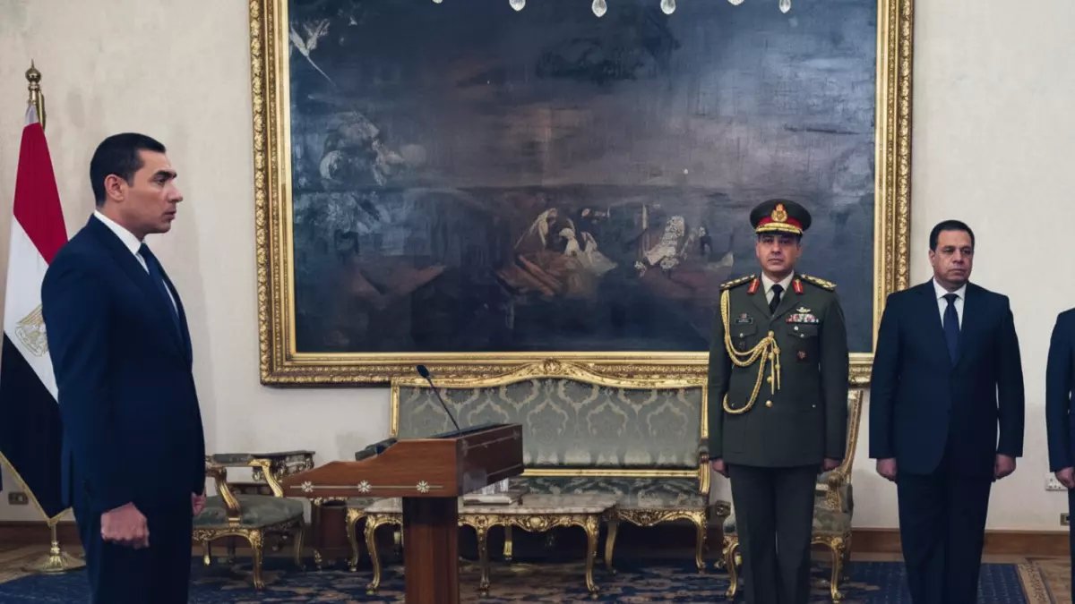 عاجل: جوهر نبيل يؤدي اليمين الدستورية وزيراً للشباب والرياضة أمام السيسي - تشكيل حكومي جديد يضم 24 وزيراً!