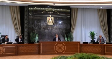 رئيس الوزراء يكشف سبب دمج وزارة البيئة والتنمية المحلية