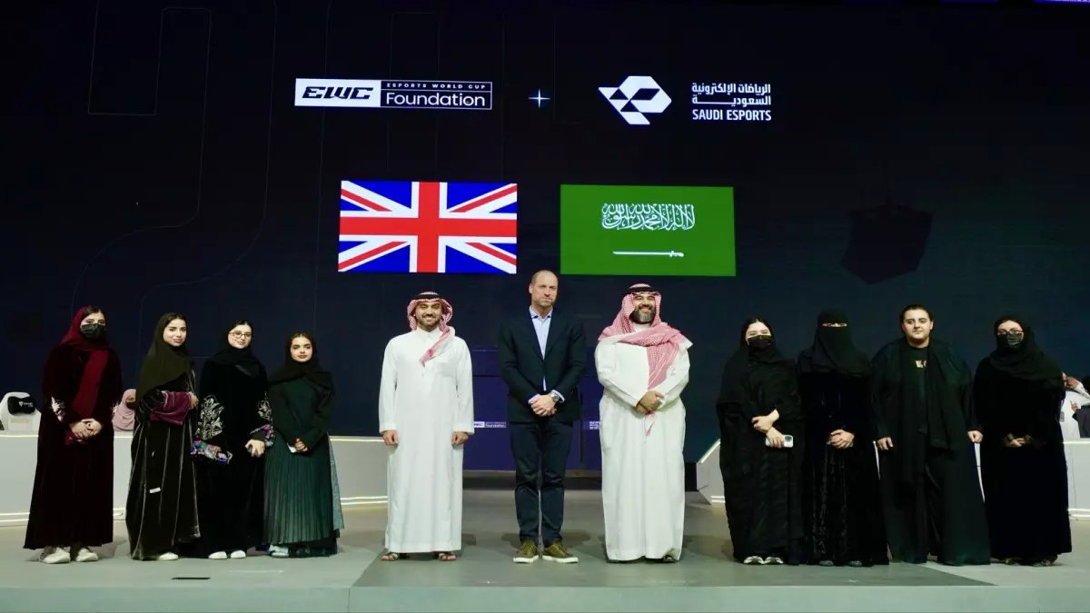 حصري: أمير ويلز يزور السعودية لأول مرة لسبب لن تتوقعه - ثورة الألعاب الإلكترونية تبهر المملكة المتحدة!