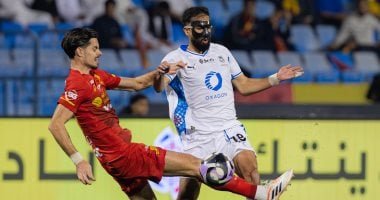 القادسية ضد نيوم.. شوط أول سلبي بمشاركة حجازى في الدوري السعودي