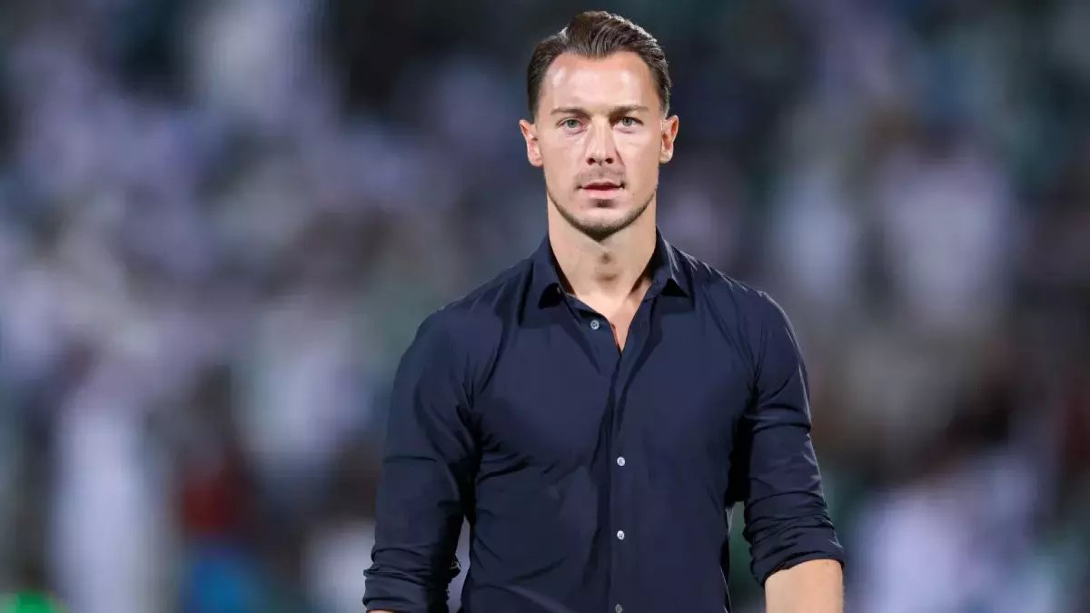 عاجل: إصابة مدوية لنجم الهلال ثيو هيرنانديز قبل مواجهة الاتفاق... والخبر السار يخص الحربي!