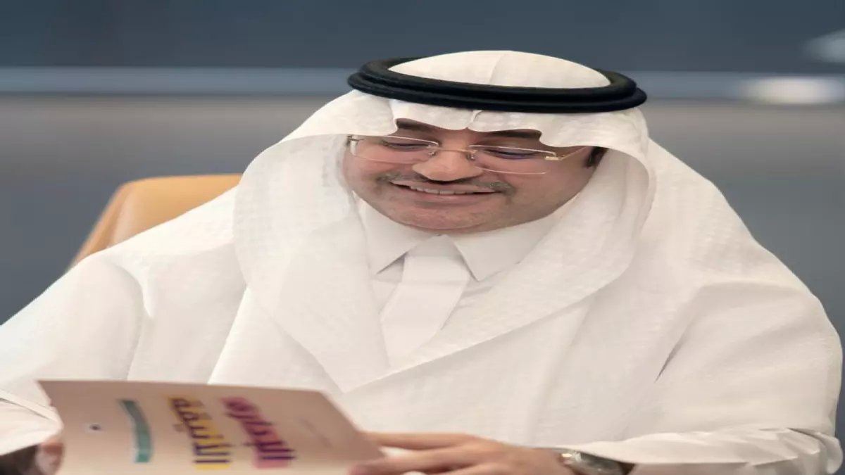 عاجل: أمر ملكي بتعيين الدكتور عبدالله المغلوث نائباً لوزير الإعلام... مؤلف 9 كتب وحاصل على جوائز دولية!