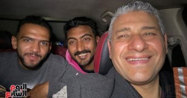 أول صورة للمتهم فى واقعة «فتاة الأتوبيس» بعد إخلاء سبيله من قسم المقطم