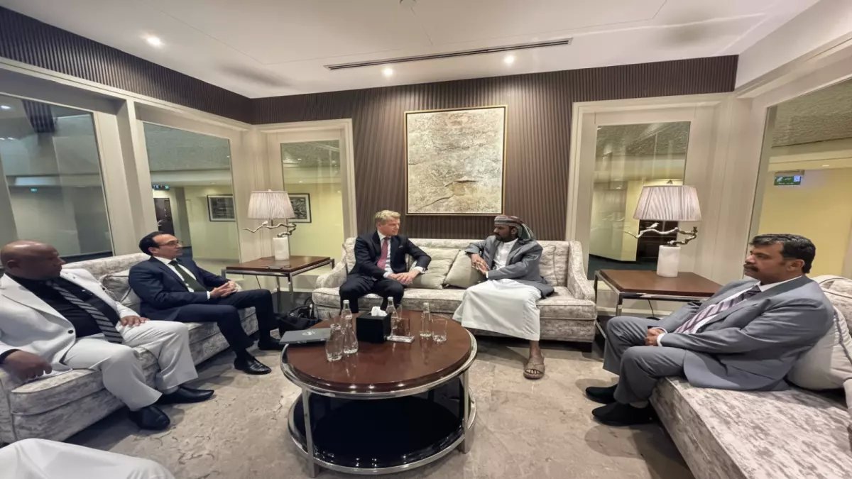 عاجل: لقاء سري في الرياض يكشف خارطة طريق جديدة لإنهاء حرب اليمن... هل تنجح السعودية فيما فشلت فيه القوى العظمى؟