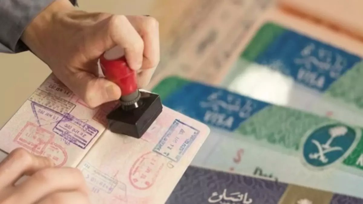 عاجل: إيقاف تمديد تأشيرات الزيارة العائلية السعودية - آخر موعد للمغادرة 18 مايو!