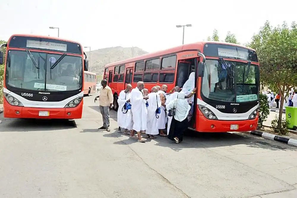“عاجل وزارة الحج والعمرة”.. تفاصيل بشأن خدمات النقل للمعتمرين الجدد