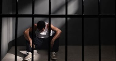 انتقام تحت التريند.. كواليس إجبار شاب على ارتداء ملابس نسائية فى بنها