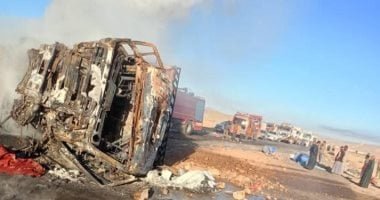 مصرع 4 أشخاص وإصابة 4 آخرين فى تصادم سيارتين بطريق إدفو مرسى علم