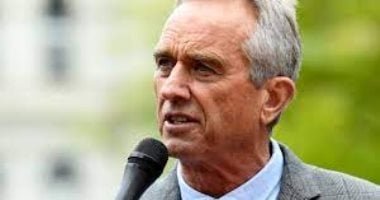 استنشقت كوكايين على مقعد مرحاض.. وزير صحة أمريكا يثير جدل بتصريح صادم