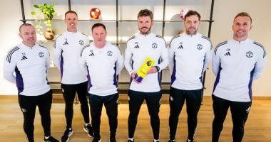 كاريك مدرب الشهر فى الدوري الإنجليزي وتياجو أفضل لاعب