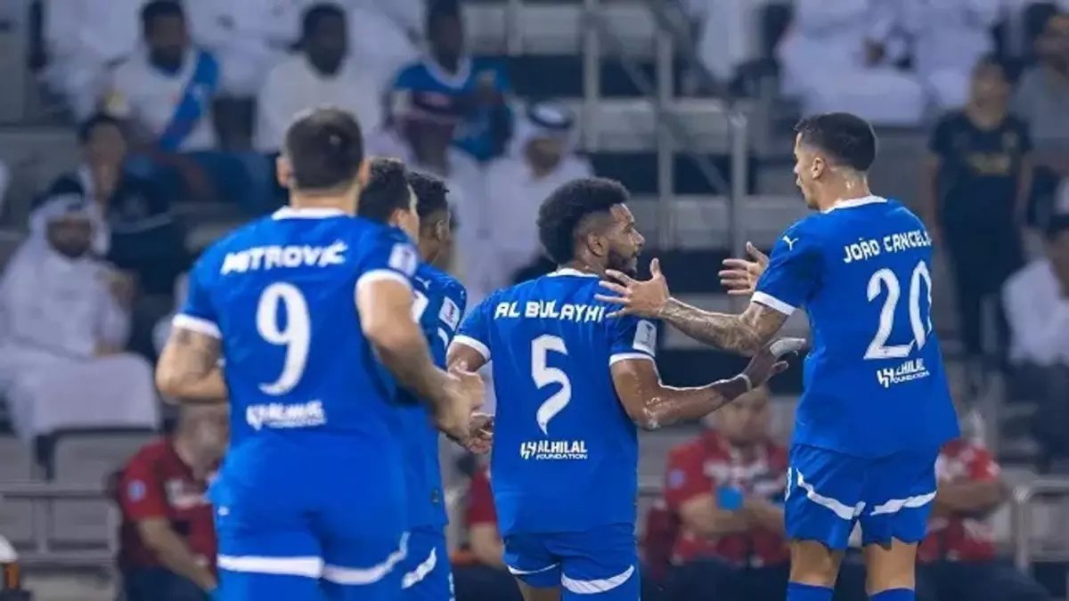 عاجل: لقاء تاريخي في 'ملوكية الرياض'.. هل يستطيع الاتفاق إنهاء صدارة الهلال في الجولة 22 من دوري روشن؟