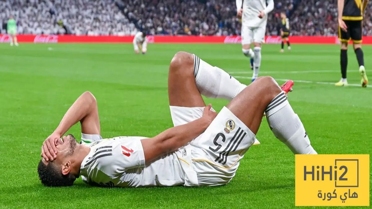 انفجار قنبلة: سيبايوس يوجه رسالة سرية للأربيلوا تثير غضب جماهير ريال مدريد… وهذه شفرته التي تكشف الحرب الداخلية!